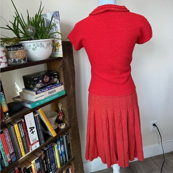 VINTAGE 60s Two Piece Handmade Red Skirt and Top - Picture 6 of 12
